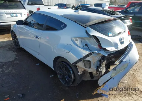2015 Hyundai Veloster Re:flex z USA, uszkodzony, nr VIN KMHTC6AD9FU221411